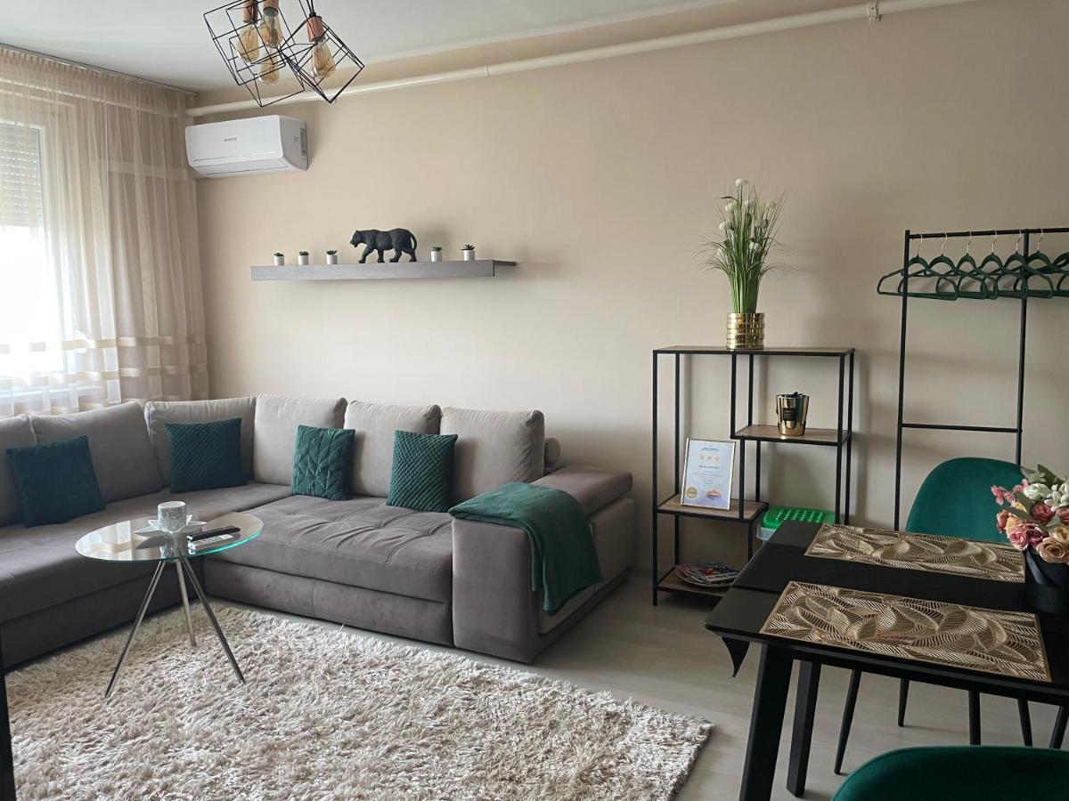 Bella Apartman Debrecen Exterior foto