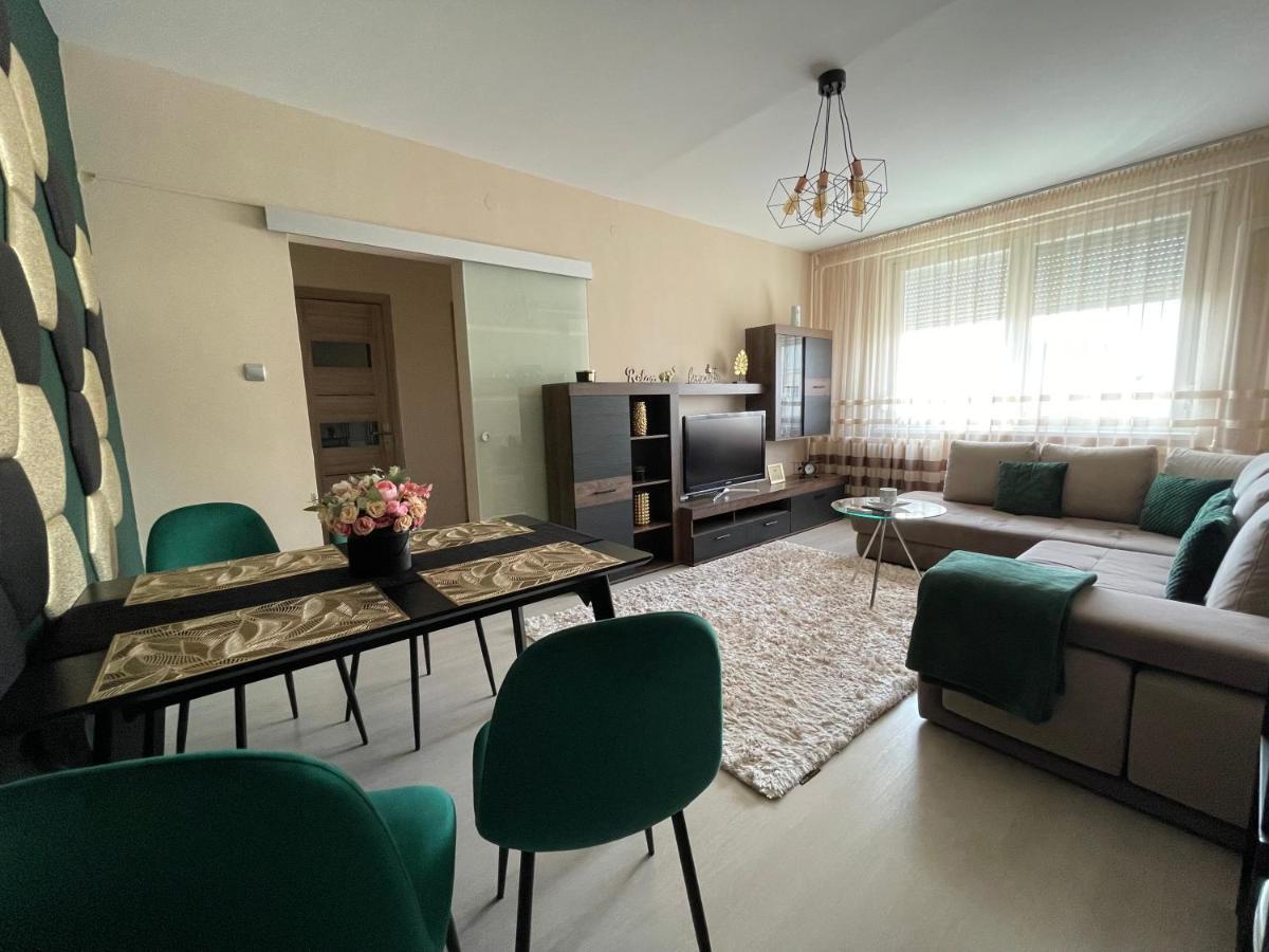 Bella Apartman Debrecen Exterior foto